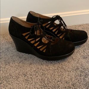 Abeo Kamela black suede booties